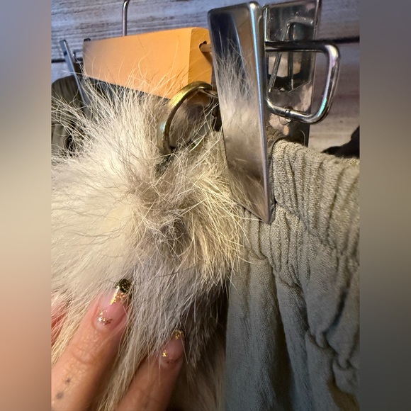 Fur Tail Accessory - Picture 2 of 2